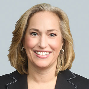 Sarah Hudak headshot