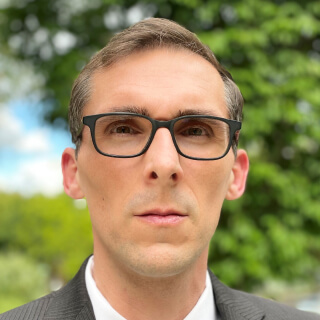 Marc Schaefer headshot